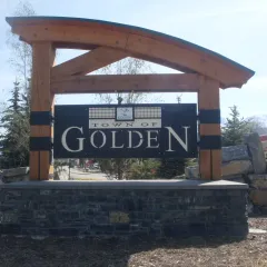 The Golden welcome sign